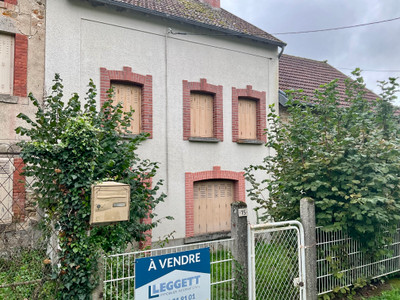 French property for sale in Chavanat, Creuse - €68,600 - photo 1