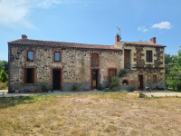 Maison à vendre à Cléré-sur-Layon, Maine-et-Loire - 225.000 € - photo 1