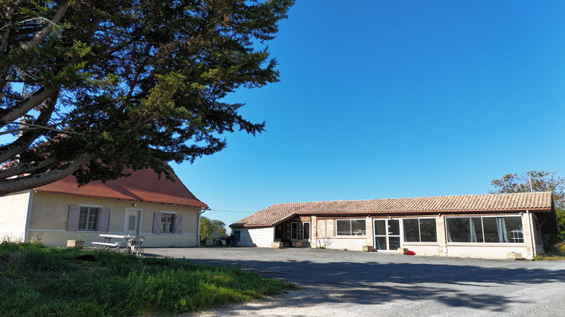 French property for sale in Mazières-Naresse, Lot-et-Garonne - €780,000 - photo 1