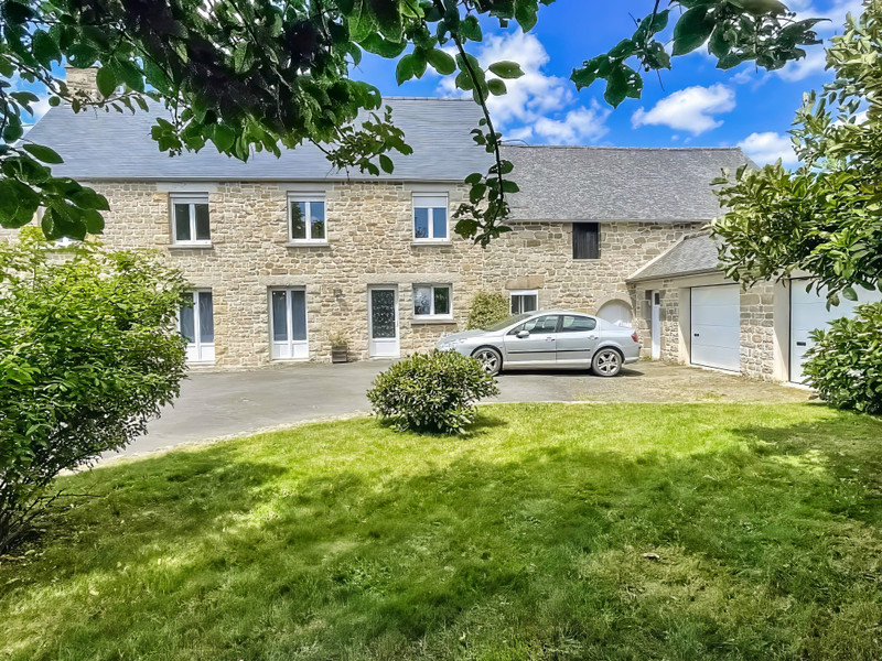 Maison à vendre à Mégrit, Côtes-d'Armor - 329.700 € - photo 1