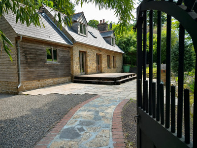 French property for sale in Saint-Pois, Manche - €545,000 - photo 2