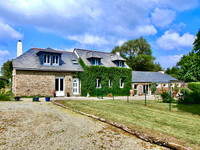 French property, houses and homes for sale in Nivillac Morbihan Brittany