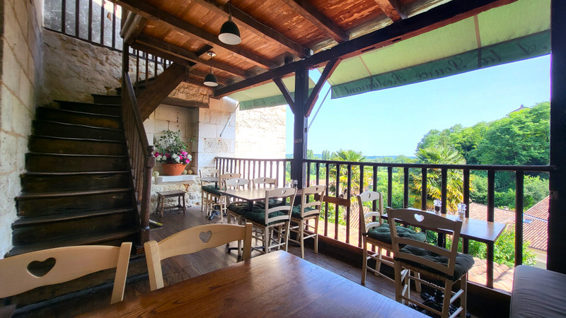 French property for sale in Aubeterre-sur-Dronne, Charente - €423,000 - photo 4