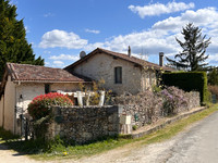 Maison à vendre à Saint Privat en Périgord, Dordogne - 108.900 € - photo 1