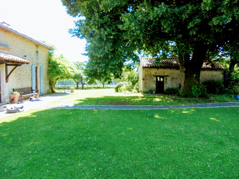 French property for sale in Bellon, Charente - €455,800 - photo 4