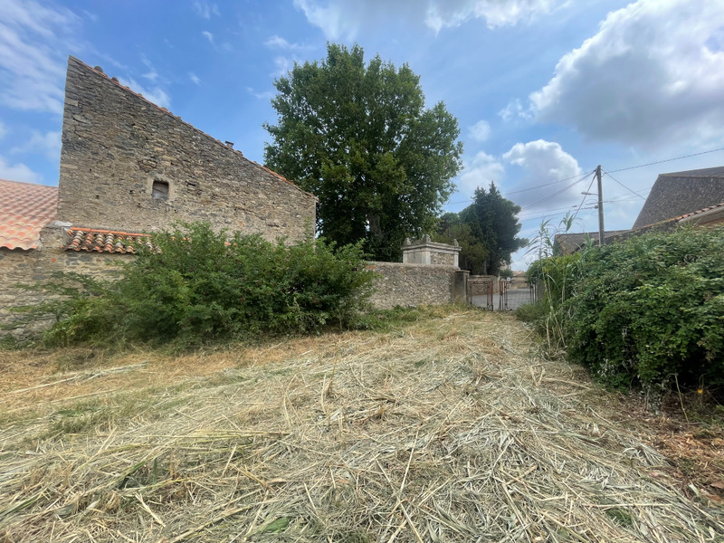 French property for sale in Roubia, Aude - €90,000 - photo 5