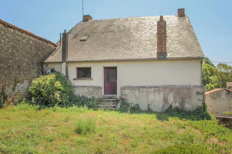 French property for sale in La Peyratte, Deux-Sèvres - €169,500 - photo 9