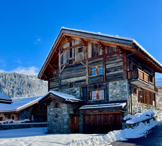 Ski property for sale in Meribel - €4,050,000 - photo 0