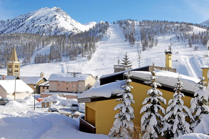 French property for sale in Montgenèvre, Hautes-Alpes - &#8364;141,000 - photo 4