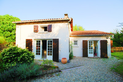 French property for sale in Valdelaume, Deux-Sèvres - €149,999 - photo 11