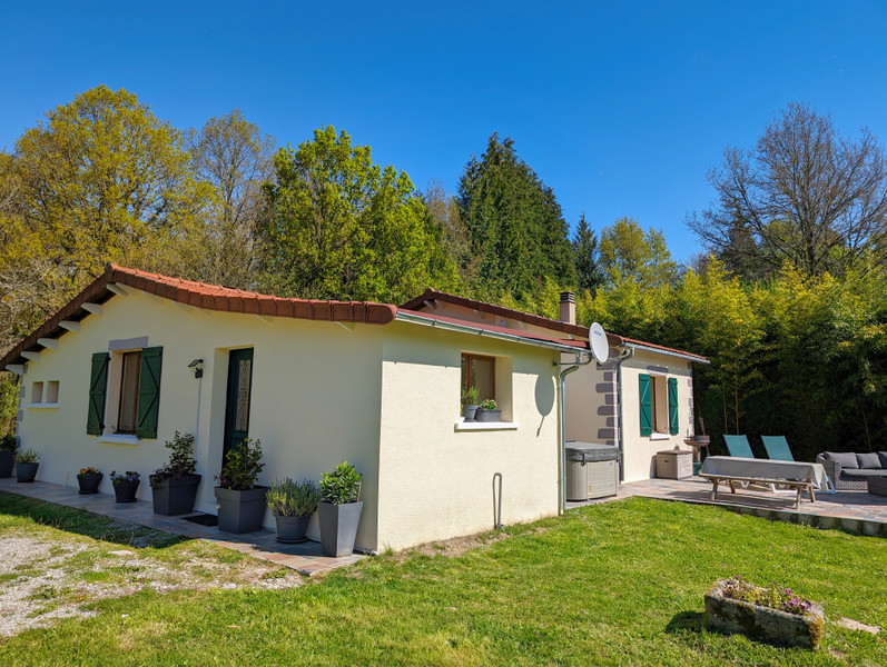 French property for sale in Compreignac, Haute-Vienne - €464,000 - photo 11