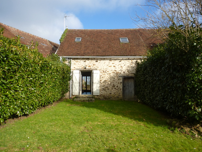 French property for sale in Maison-Feyne, Creuse - &#8364;66,600 - photo 2