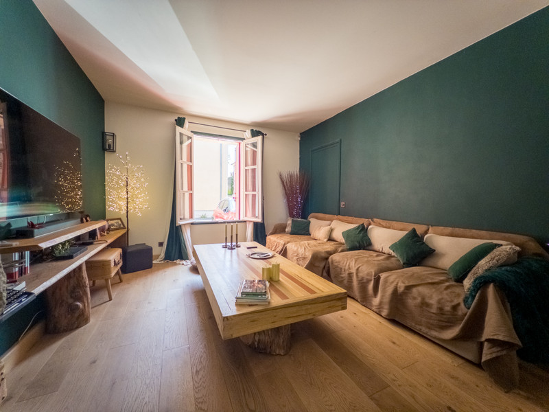 French property for sale in Adissan, Hérault - €949,000 - photo 5