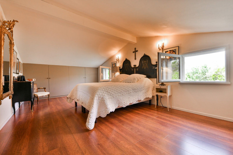 French property for sale in Uzès, Gard - €595,000 - photo 9