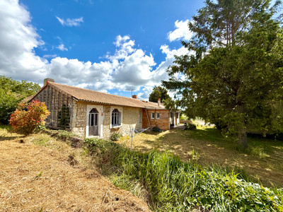 French property for sale in Mouterre-Silly, Vienne - €139,000 - photo 3