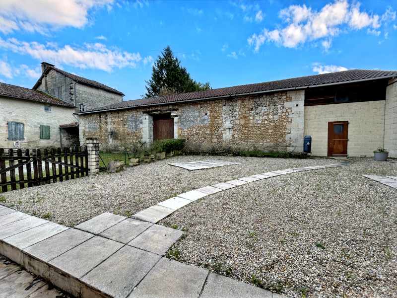 French property for sale in Saint-Romain, Charente - €162,000 - photo 9