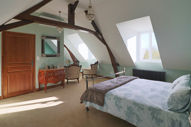 French property for sale in Vaas, Sarthe - €429,990 - photo 8
