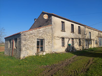 Propriété à vendre à Villebois-Lavalette, Charente - 162 000 € - photo n°2