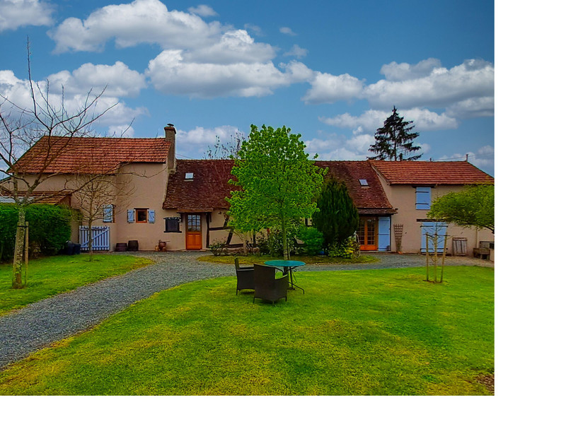 Maison à vendre à Cronat, Saône-et-Loire - 189.000 € - photo 1