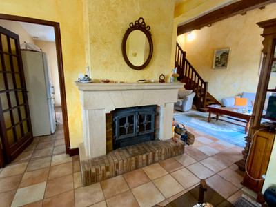French property for sale in Montignac, Dordogne - €399,999 - photo 5