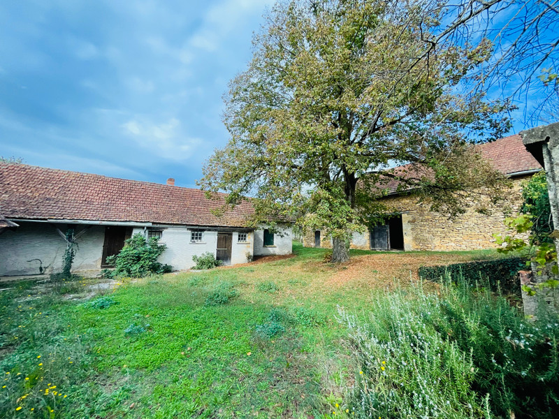 French property for sale in Aubas, Dordogne - €150,000 - photo 2
