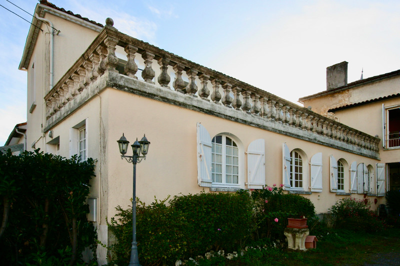 French property for sale in La Rochefoucauld-en-Angoumois, Charente - €251,450 - photo 10