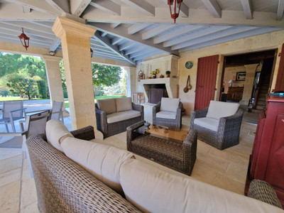 French property for sale in Saint-André-de-Cubzac, Gironde - €748,800 - photo 4