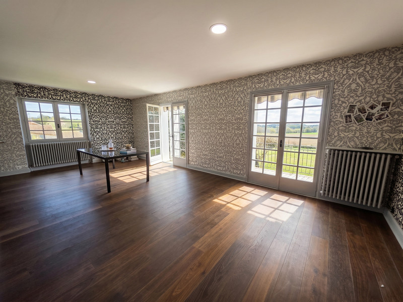 French property for sale in Chef-Boutonne, Deux-Sèvres - €267,500 - photo 7