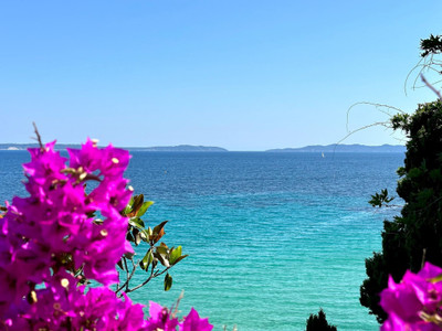 French property for sale in Le Lavandou, Var - €634,200 - photo 1