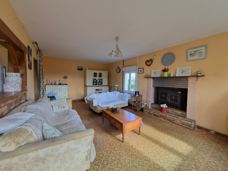 French property for sale in Le Teilleul, Manche - €105,000 - photo 3