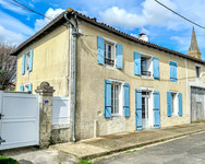 Maison à vendre à Montembœuf, Charente - 283.550 € - photo 1