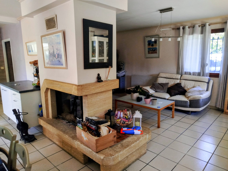 French property for sale in Ornex, Ain - €700,000 - photo 3
