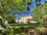 Propriété à vendre à Blasimon, Gironde - 449 000 € - photo n°1