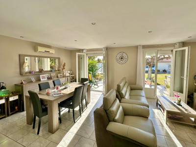 French property for sale in Cuxac-d'Aude, Aude - €410,000 - photo 2