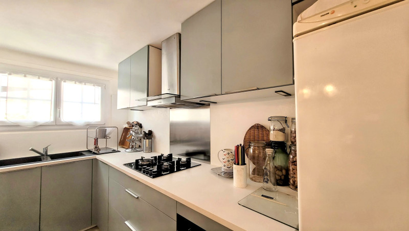 French property for sale in Leucate, Aude - €394,000 - photo 6