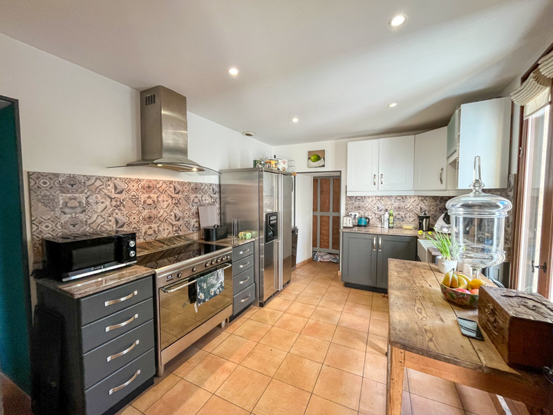 French property for sale in Neffiès, Hérault - €299,950 - photo 5