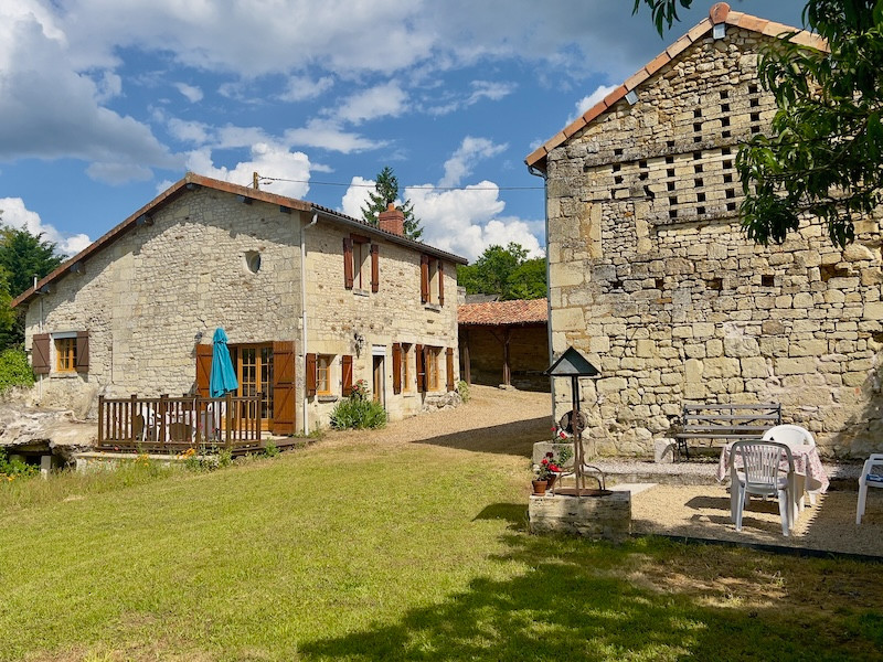 French property for sale in Berrie, Vienne - €153,000 - photo 0