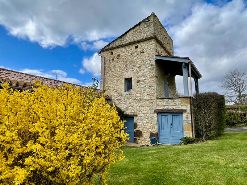 French property for sale in Les Arques, Lot - €449,000 - photo 6
