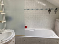 Maison à vendre à L'Isle-Jourdain, Vienne - 95.000 € - photo 12