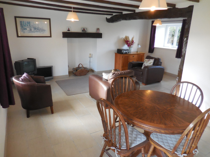 French property for sale in Sévignac, Côtes-d'Armor - &#8364;205,200 - photo 4