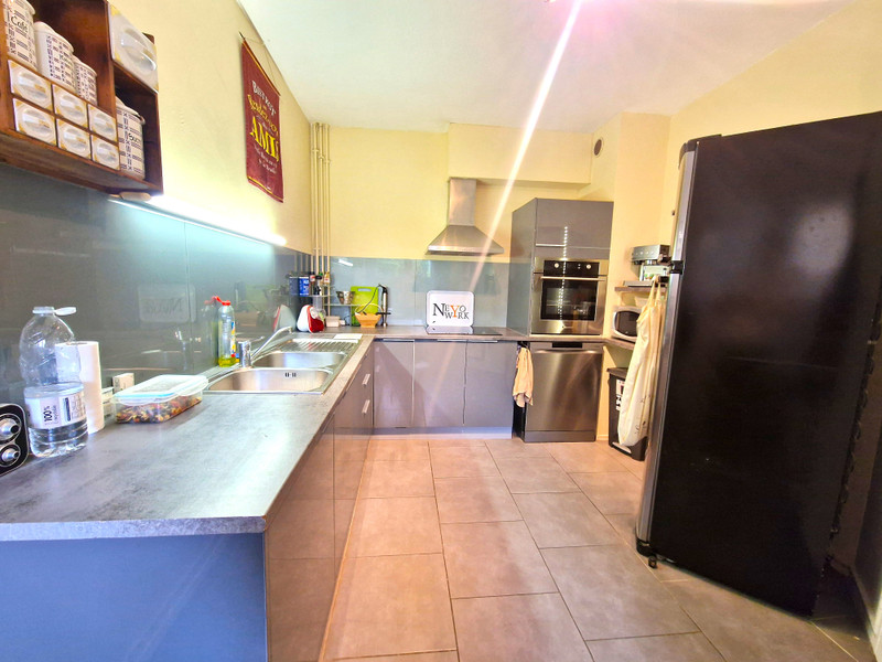 French property for sale in Bordeaux, Gironde - €375,000 - photo 3