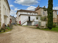 Maison à vendre à Saint-Séverin, Charente - 175.000 € - photo 8