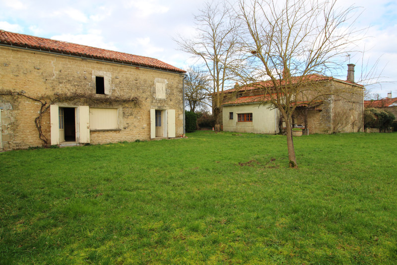 Maison à vendre à Néré, Charente-Maritime - 130.800 € - photo 1
