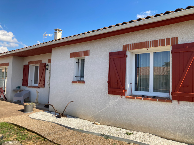 French property for sale in Castres, Tarn - €310,000 - photo 1