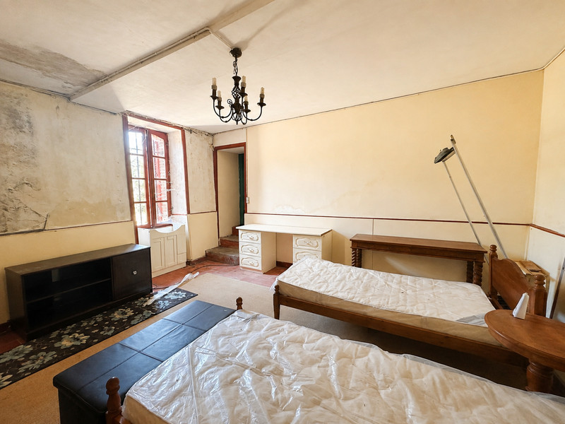 French property for sale in Brée, Mayenne - €48,000 - photo 5
