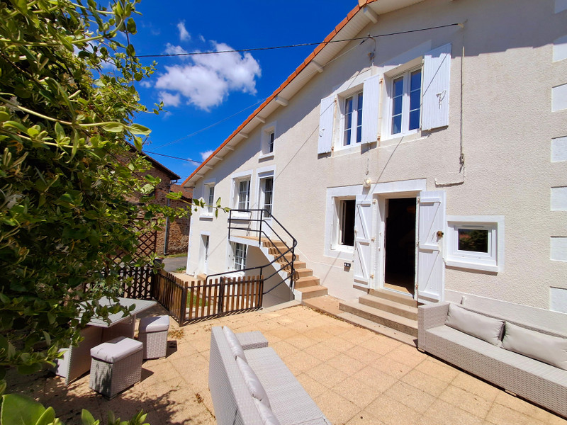 French property for sale in Terres-de-Haute-Charente, Charente - €135,000 - photo 1