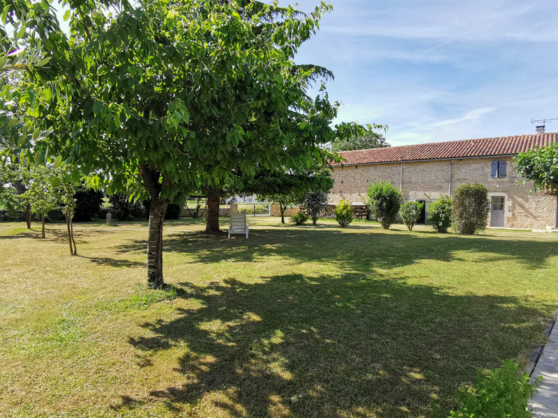 French property for sale in Linazay, Vienne - €199,900 - photo 1
