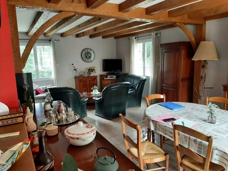 French property for sale in Réaumur, Vendée - €325,500 - photo 4