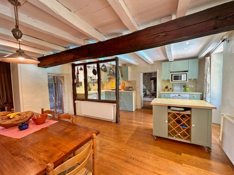 French property for sale in Bertric-Burée, Dordogne - €267,500 - photo 3