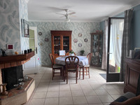 Maison à vendre à Saint-Pierre-d'Exideuil, Vienne - 189.000 € - photo 4
